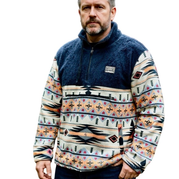 Massive Outdoor fleece pullover - Picture 3 of 16